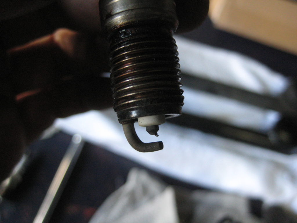 リンカーン ナビゲーター エンジンがブルブル スパークプラグ エンジン不調 イグニッションコイル 部品持込 故障コード（チェックランプ